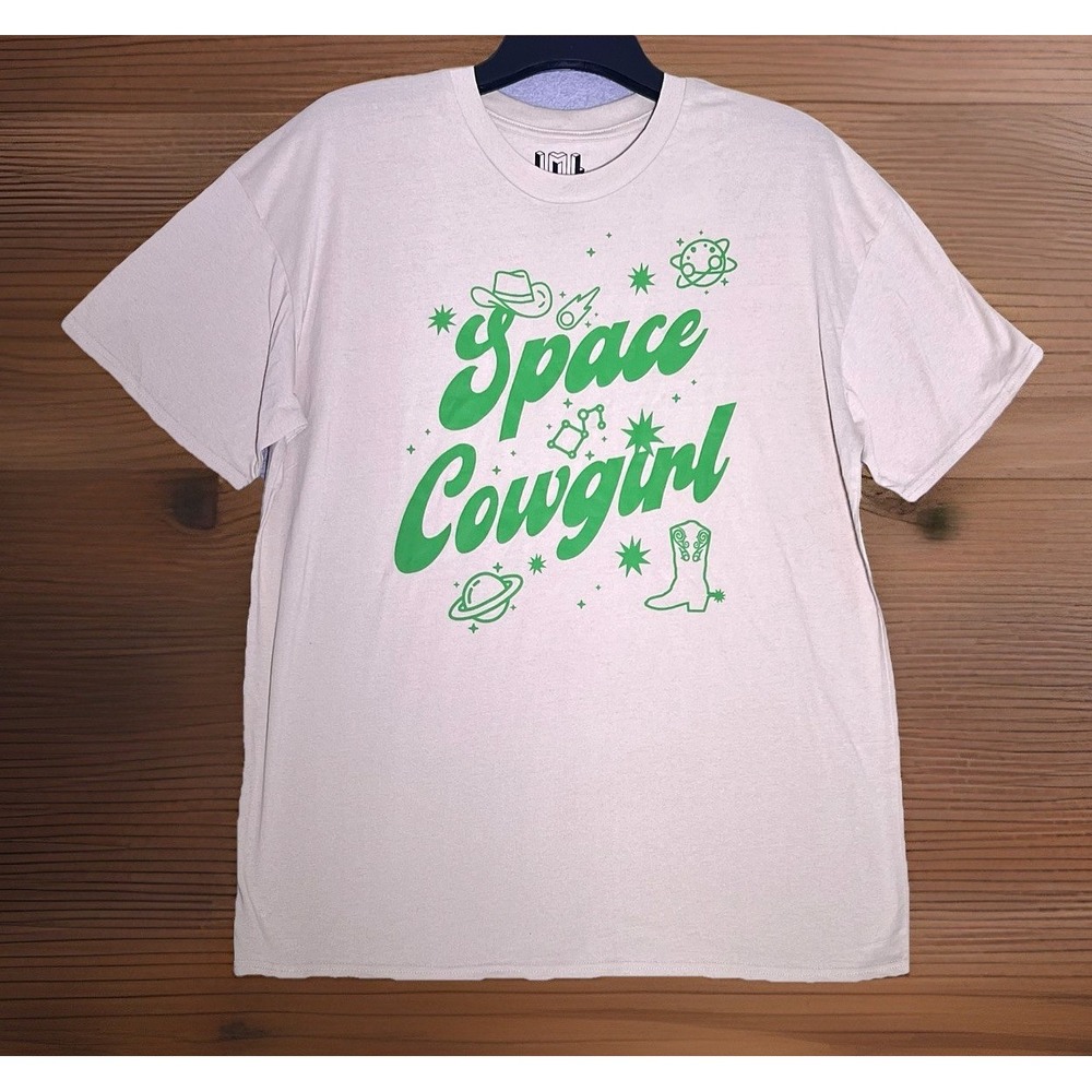 IML Space Cowgirl Graphic Tee Women's XL Beige‎ Green Western Gen Z Y2K Pop NWT